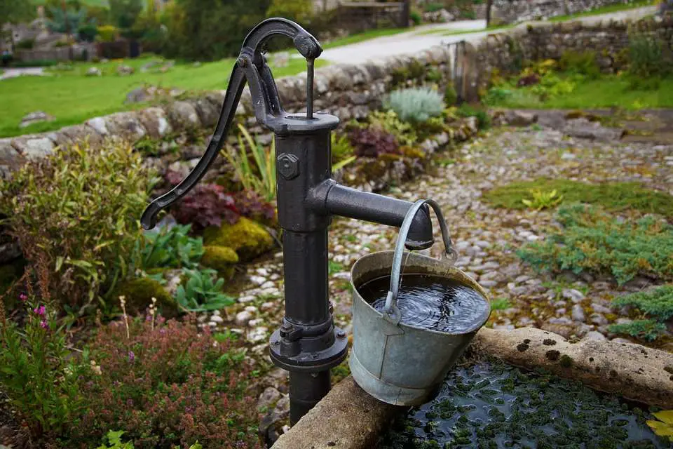 Clean well water for aquarium